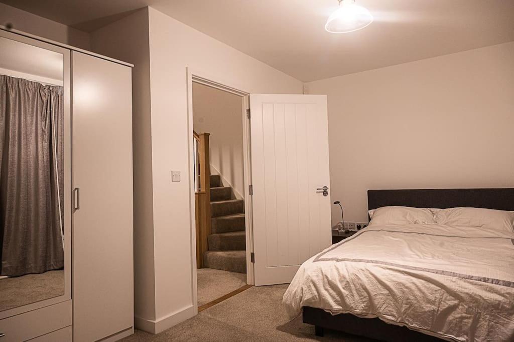 Harold Wood Exquisite Cozy House, Close To Train Station And Amenities מראה חיצוני תמונה