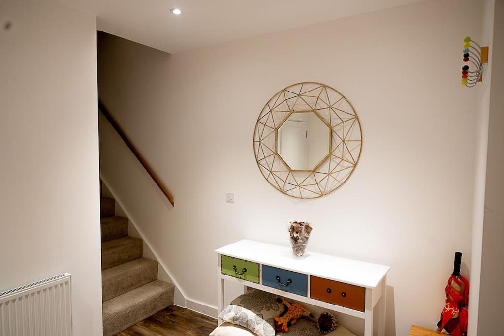 Harold Wood Exquisite Cozy House, Close To Train Station And Amenities מראה חיצוני תמונה